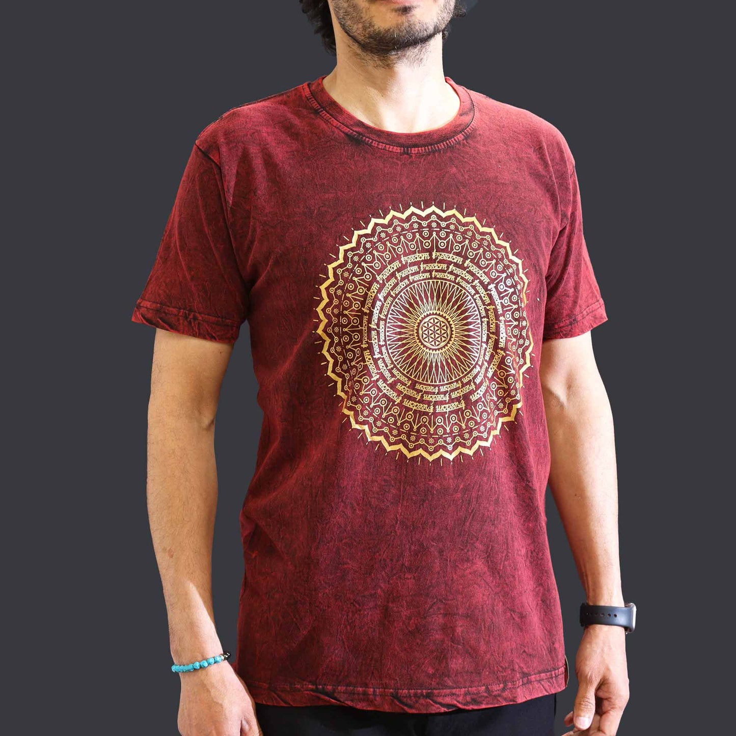 Mittleres Stein-gewaschenes T-Shirt Mandala Maroon