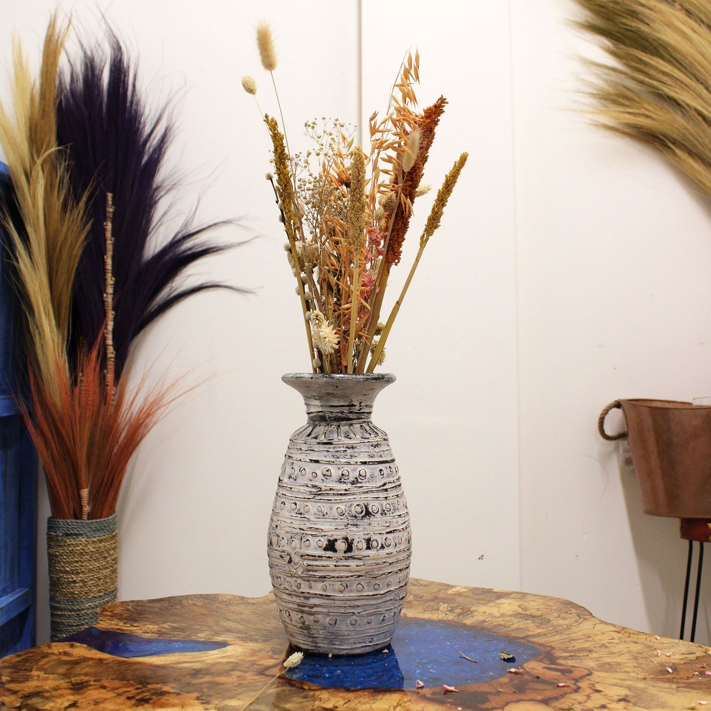 Klassische Vase In Cremefarbe Aus Keramik Von Lombok