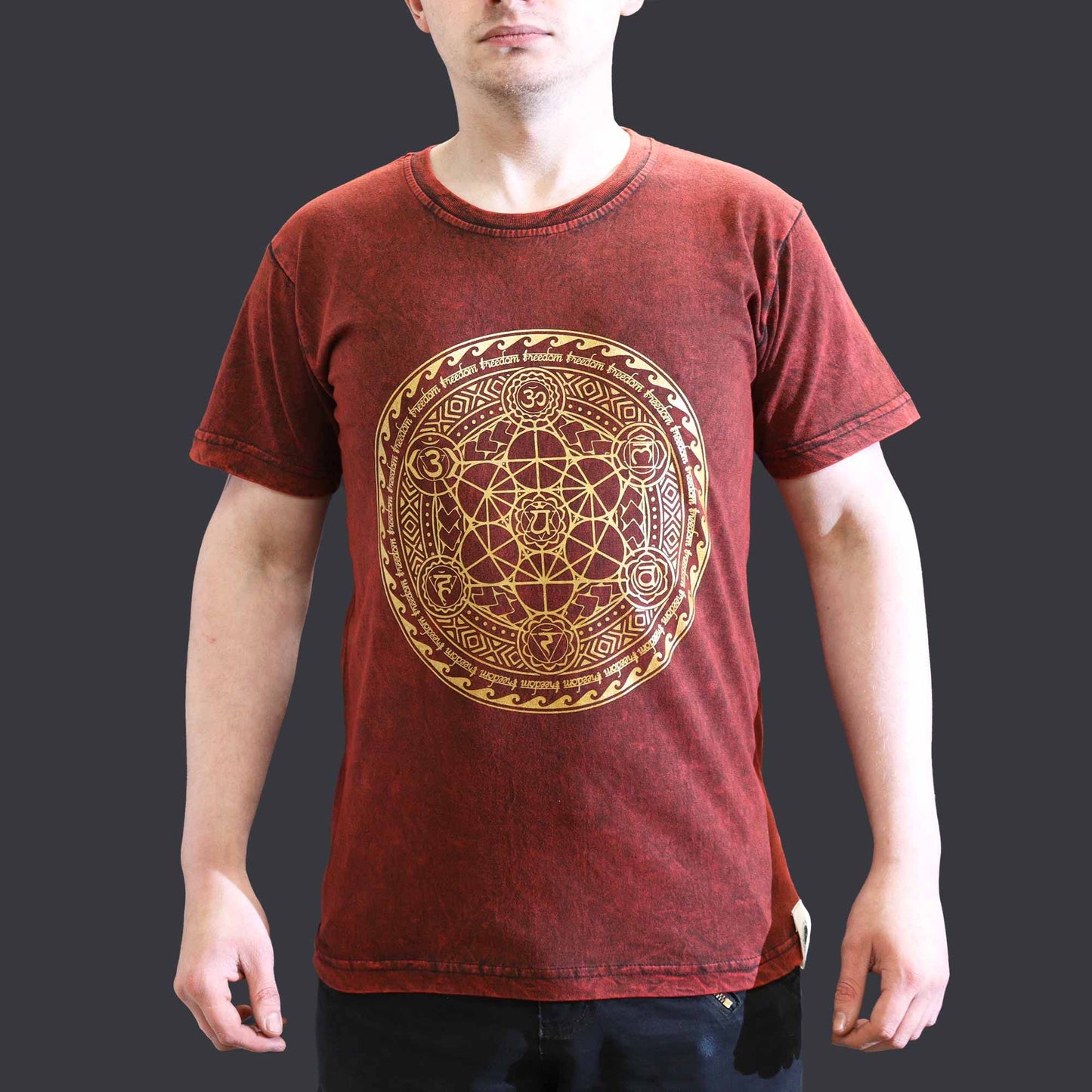 Kleine Stein-Wasch T-Shirt Chakra Maroon