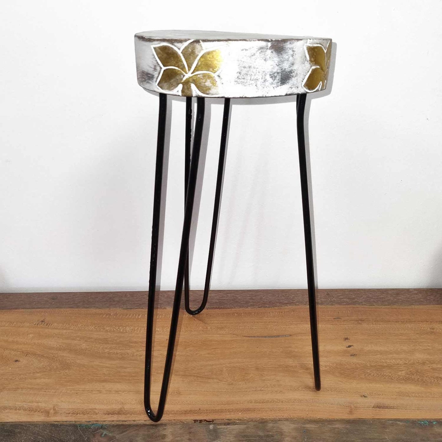 Albasia Holz Pflanzenständer Weißgewaschen