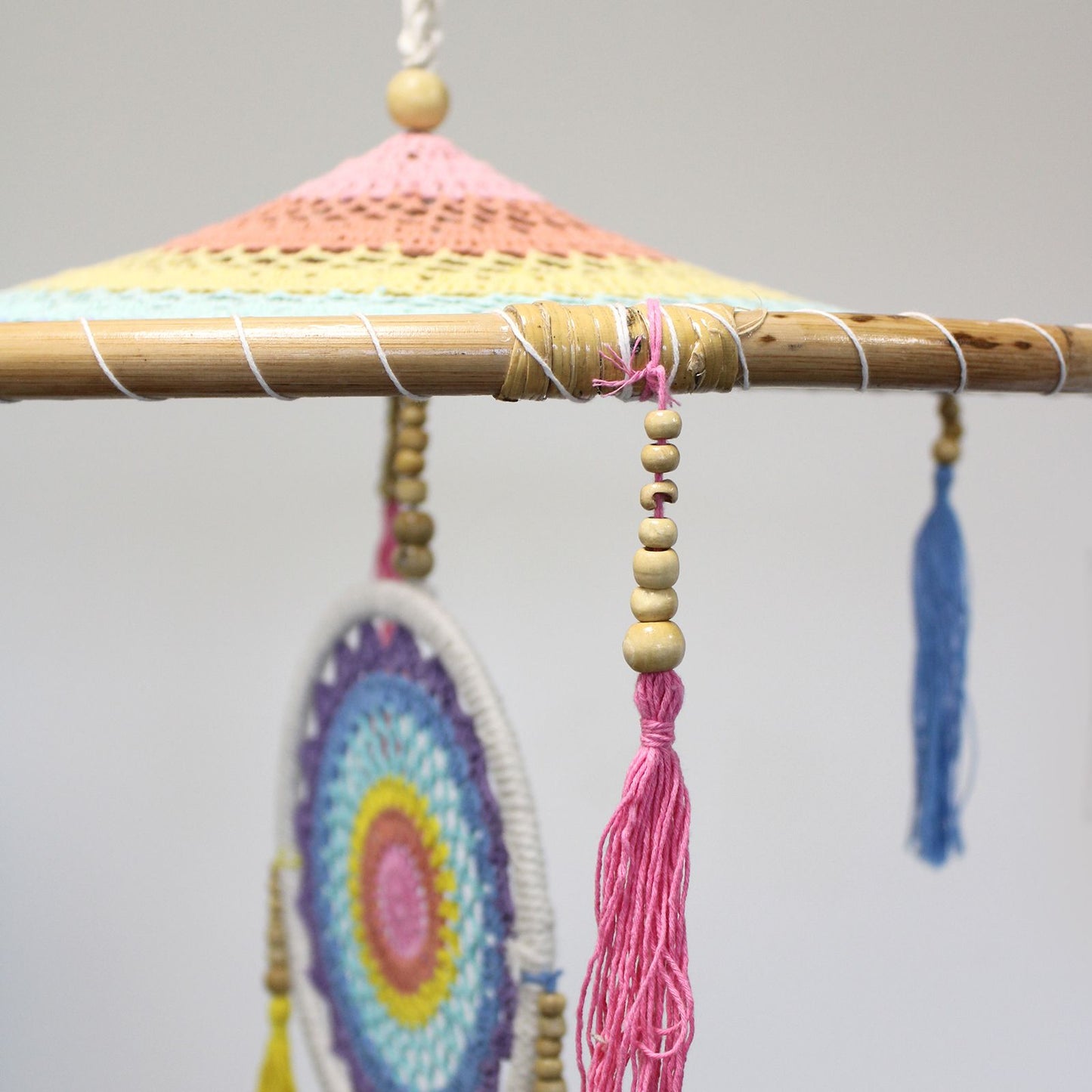 Extra Großer Traumfänger - Pastell Regenbogen