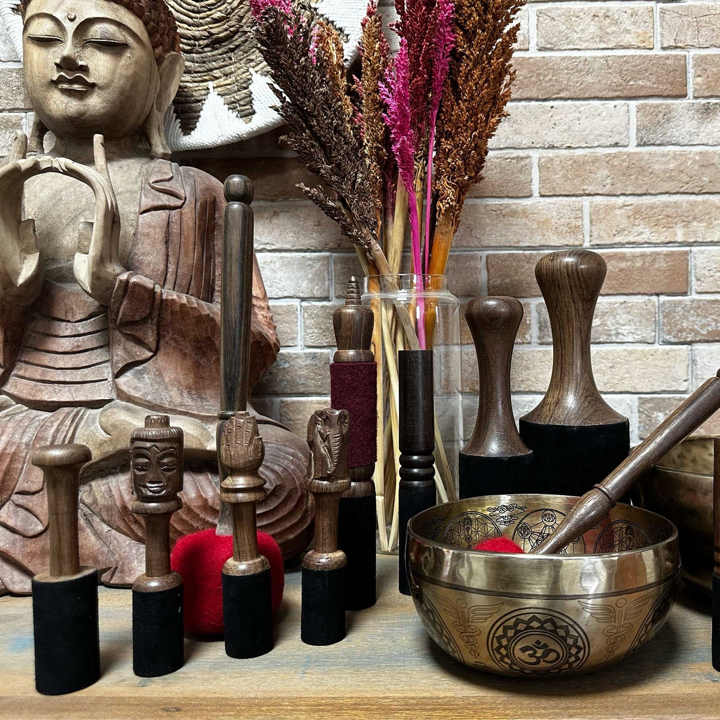 Holzstock 14cm mit Namaste Schnitzerei