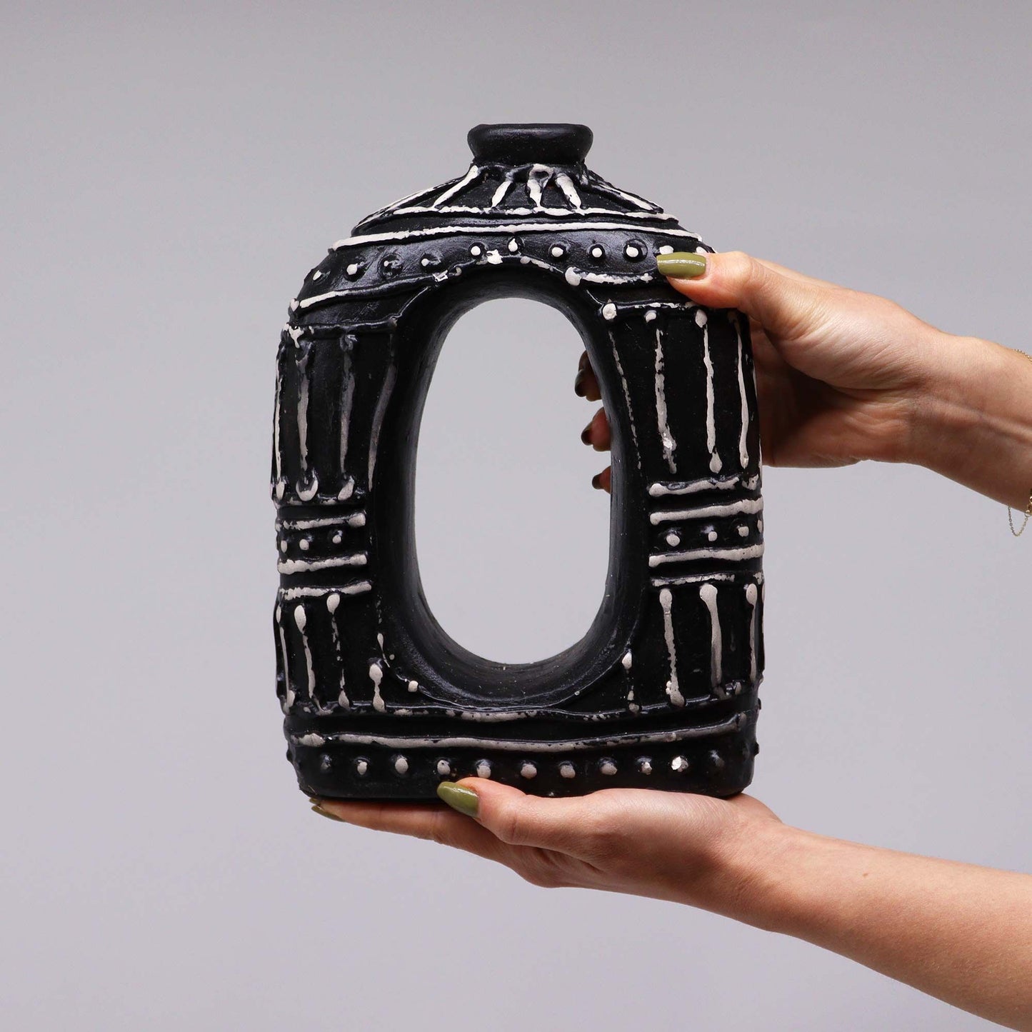 Ovaler Donutförmiger Vase Schokolade 23cm